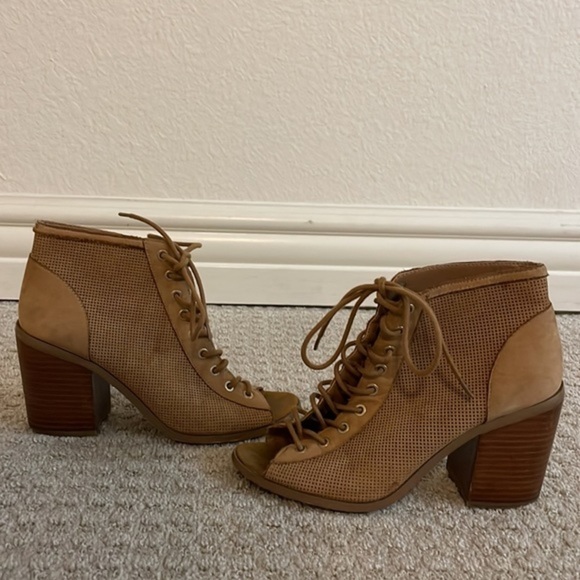 ALDO Brown Perforated Leather Tie Up Open Toe Heeled Booties - Picture 5 of 7